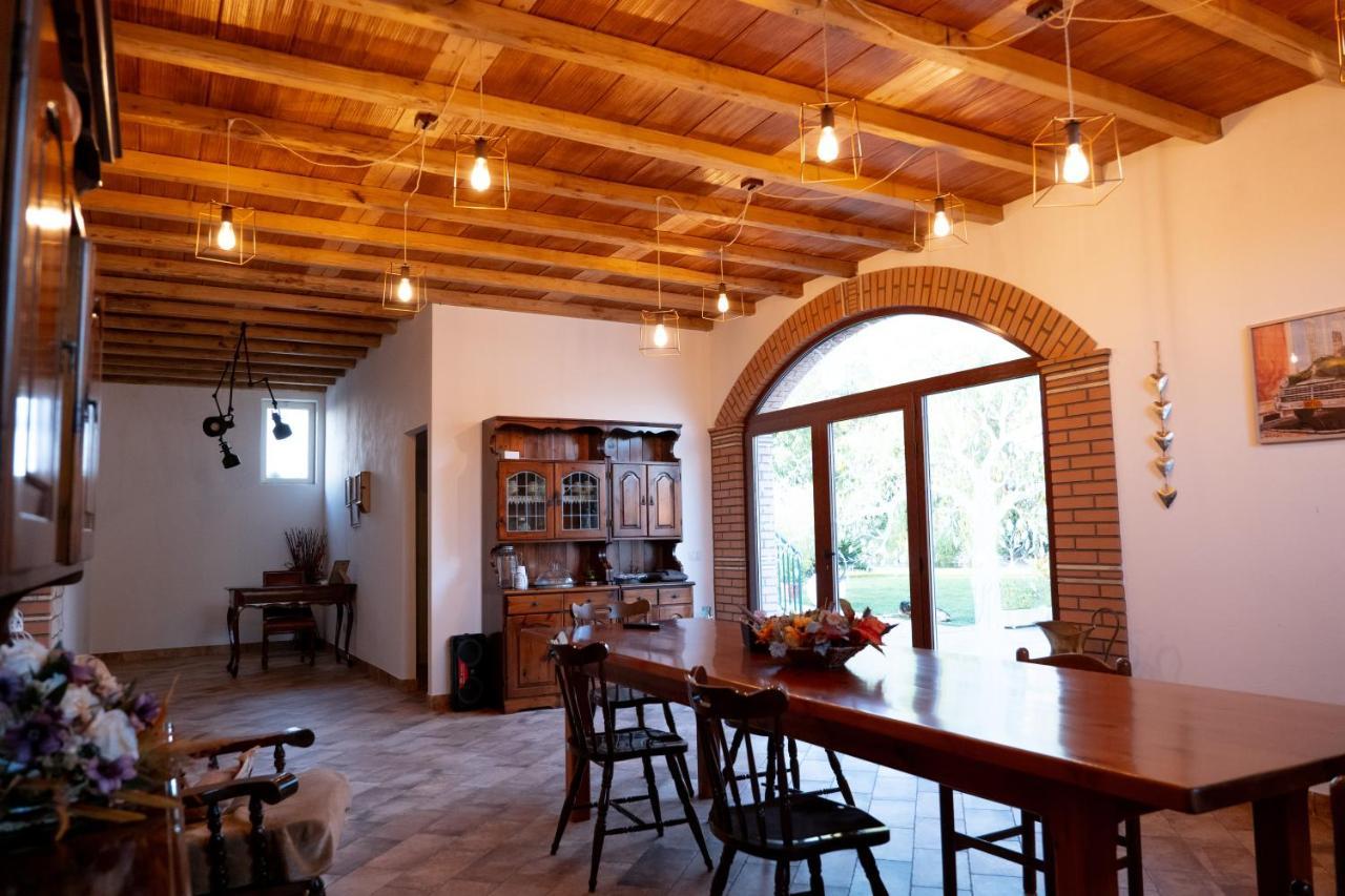 Agriturismo Casa Chiara Latina Exterior foto