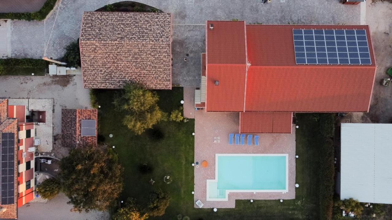 Agriturismo Casa Chiara Latina Exterior foto