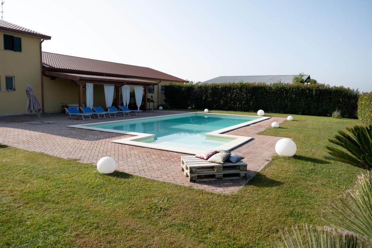 Agriturismo Casa Chiara Latina Exterior foto